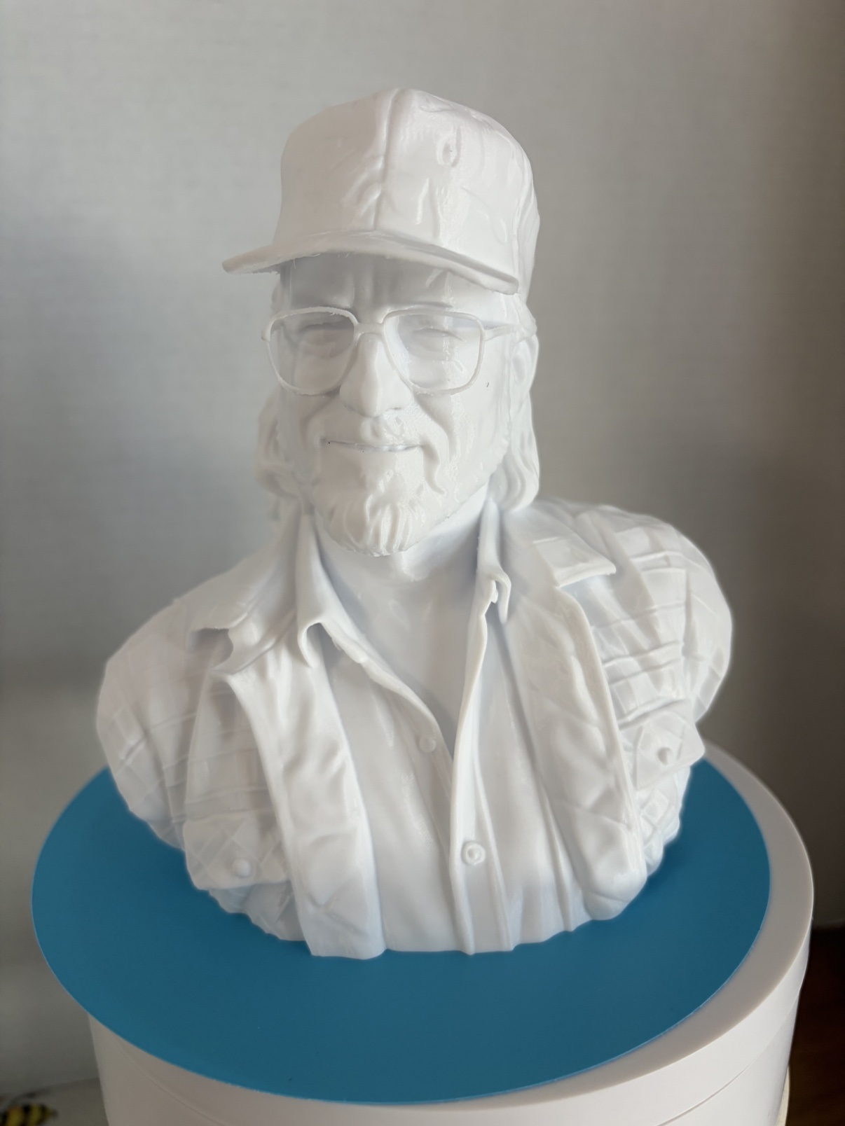 Custom 3D-printed memorial statue example